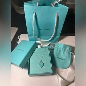 New 🧼Tiffany necklace Tiffany Blue Small Heart Tag Pendant in Sterling Silver